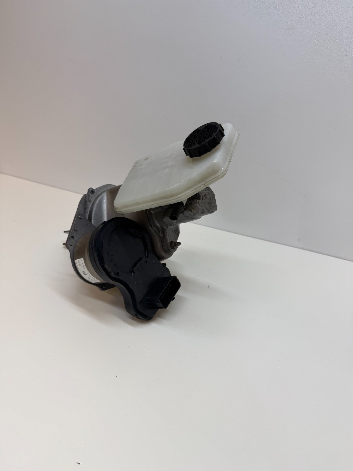 2020-24 Tesla Model Y Power iBooster Brake Booster Master Cylinder 1188671-00-A