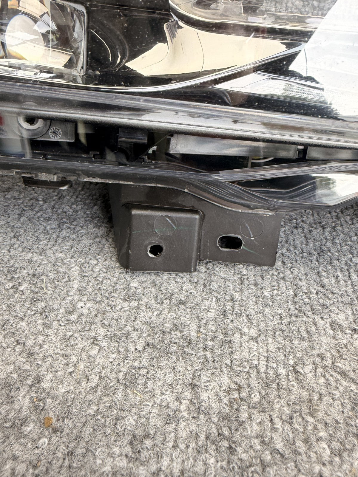 2017 - 2024 TESLA MODEL 3 Y FRONT RIGHT SIDE LED FOG LIGHT OEM, 1507931-00-C