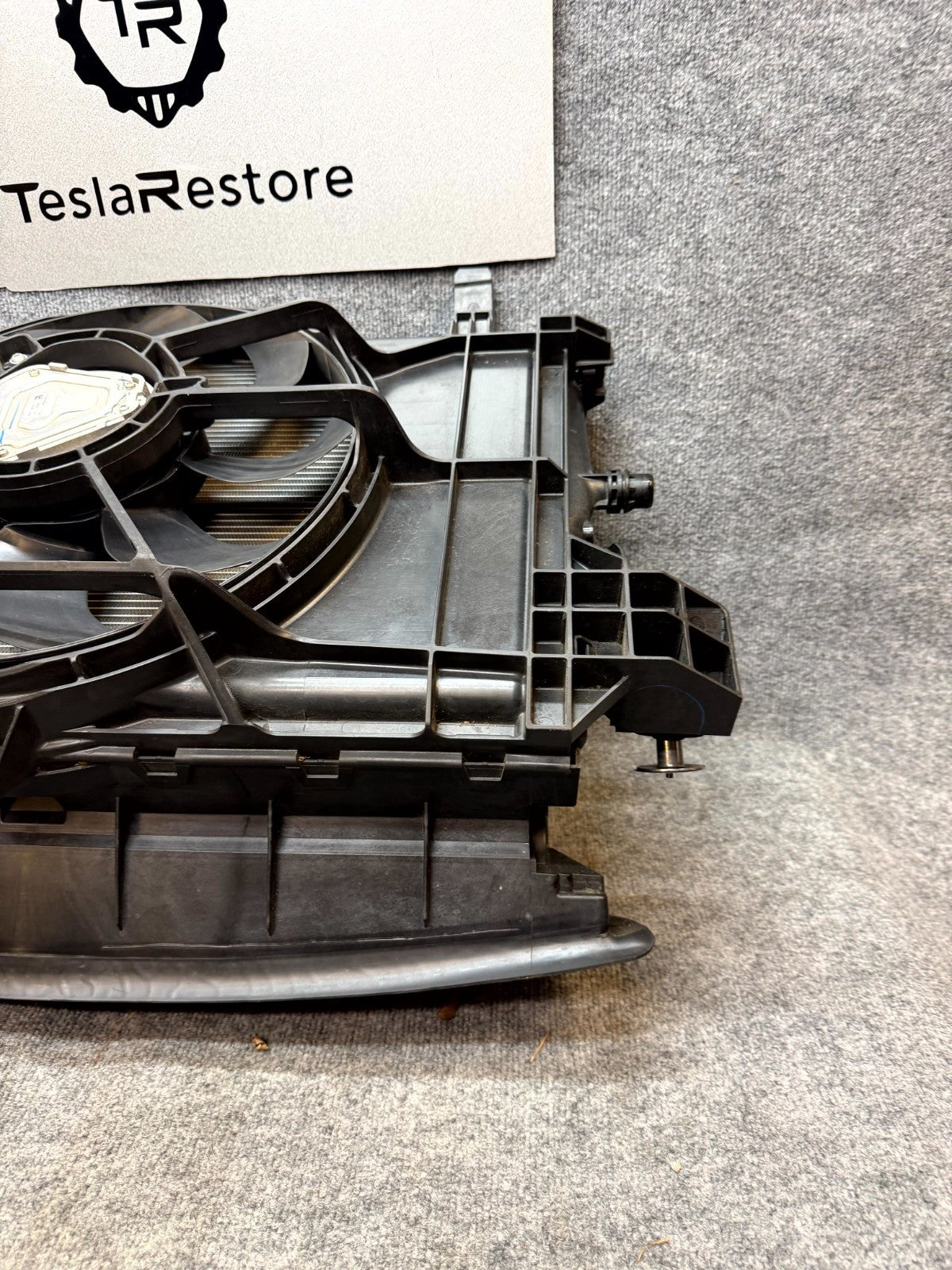 2017-2023 TESLA MODEL 3 RADIATOR CORE SUPPORT BLOWER ASSEMBLY OEM, 1494159-00-C