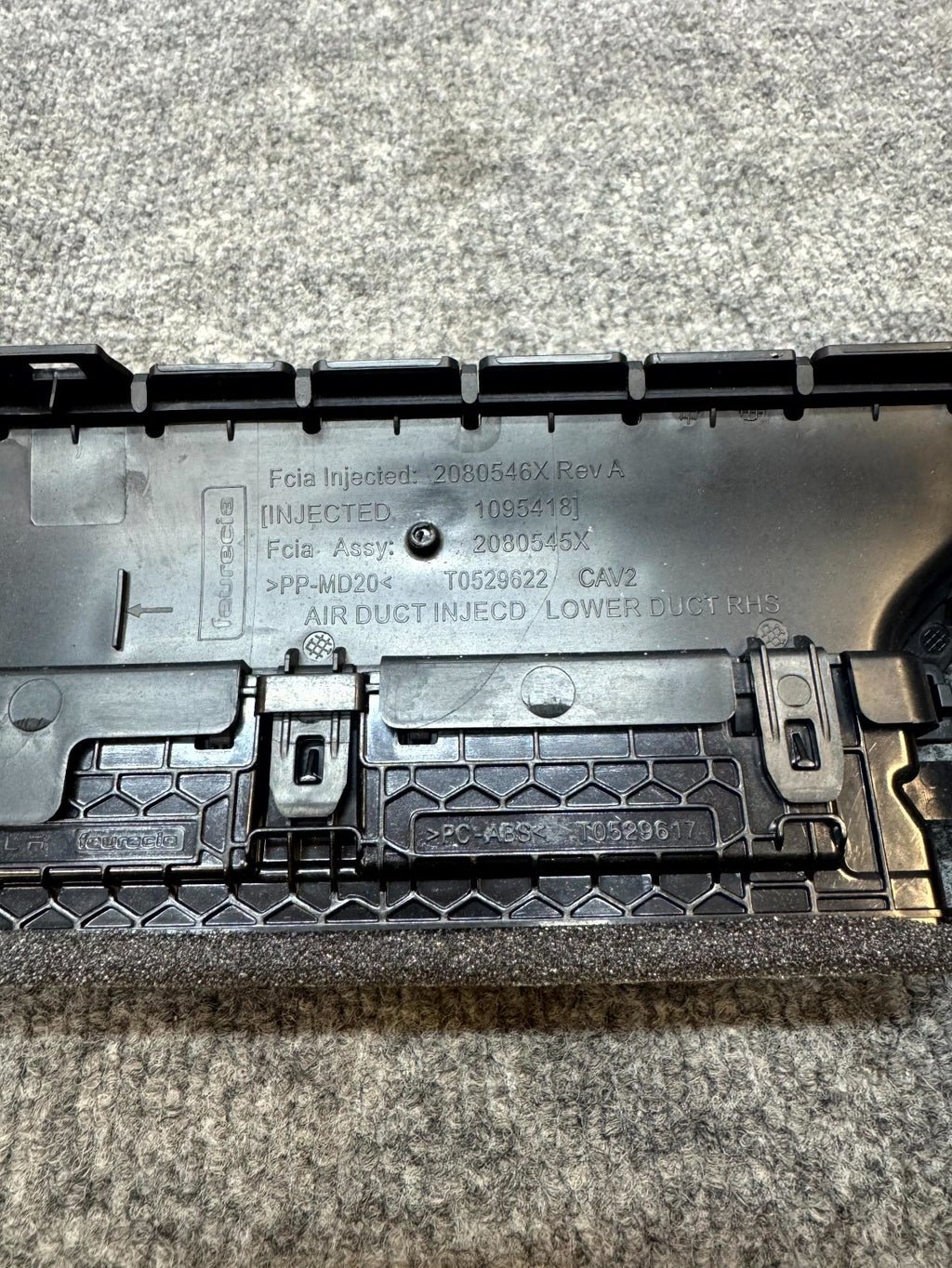 2017–2023 TESLA MODEL 3 FRONT RIGHT AIR VENT GRILLE COVER TRIM OEM, 1083325-00-G