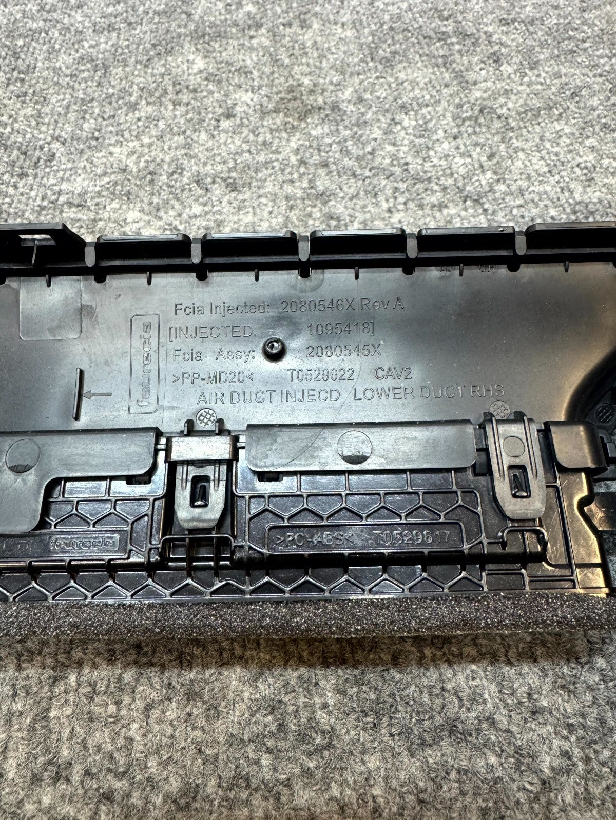 2017–2023 TESLA MODEL 3 FRONT RIGHT AIR VENT GRILLE COVER TRIM OEM, 1083325-00-G