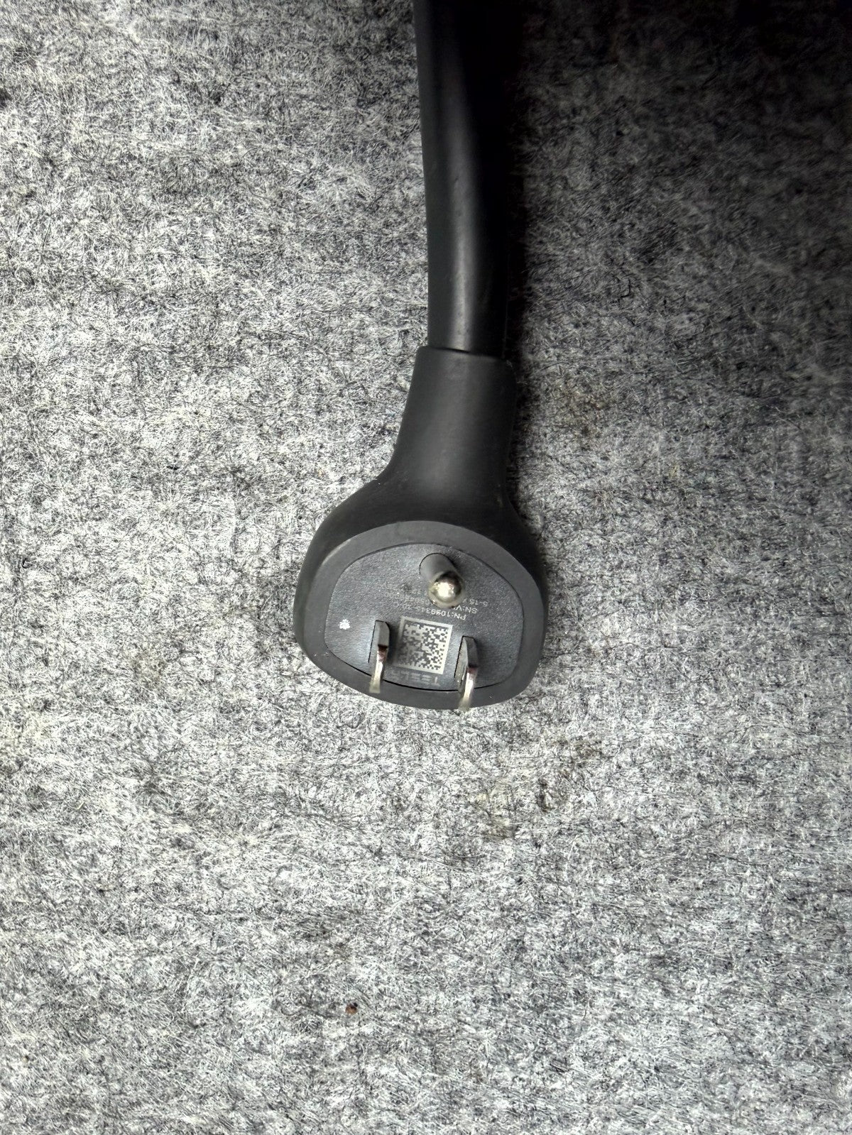 ♦️TESLA MODEL 3 Y NEMA 5-15 ADAPTER GEN 2 MOBILE CONNECTOR OEM, 1099345-10-C