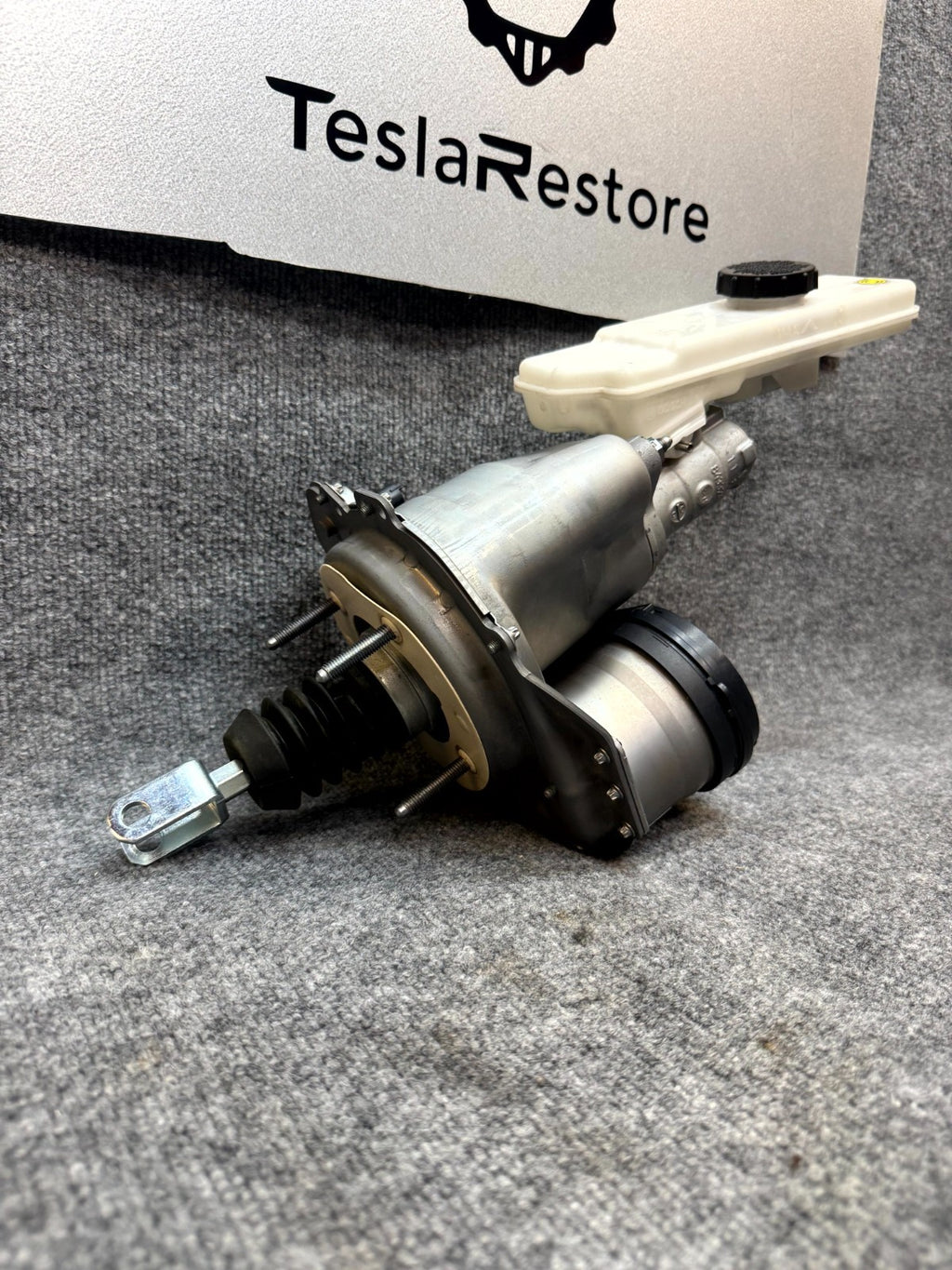 17-23 TESLA MODEL 3 BRAKE MASTER CYLINDER & BOOSTER & RESERVOIR OEM 1044671-00-G