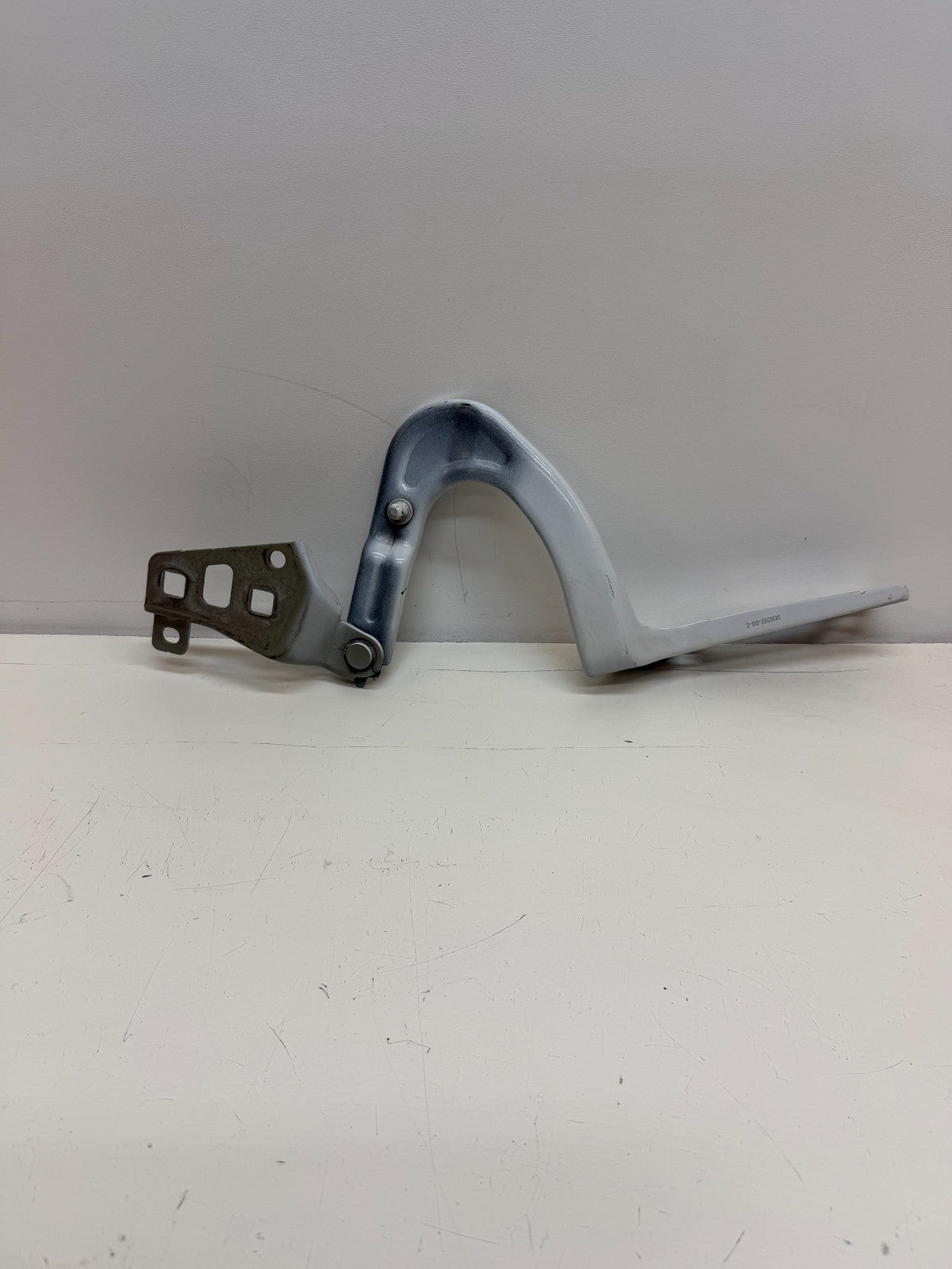 20-24 Model Y Front Left Side Hood Bonnet Hinge Closure w/ Shock 1496267-00-C