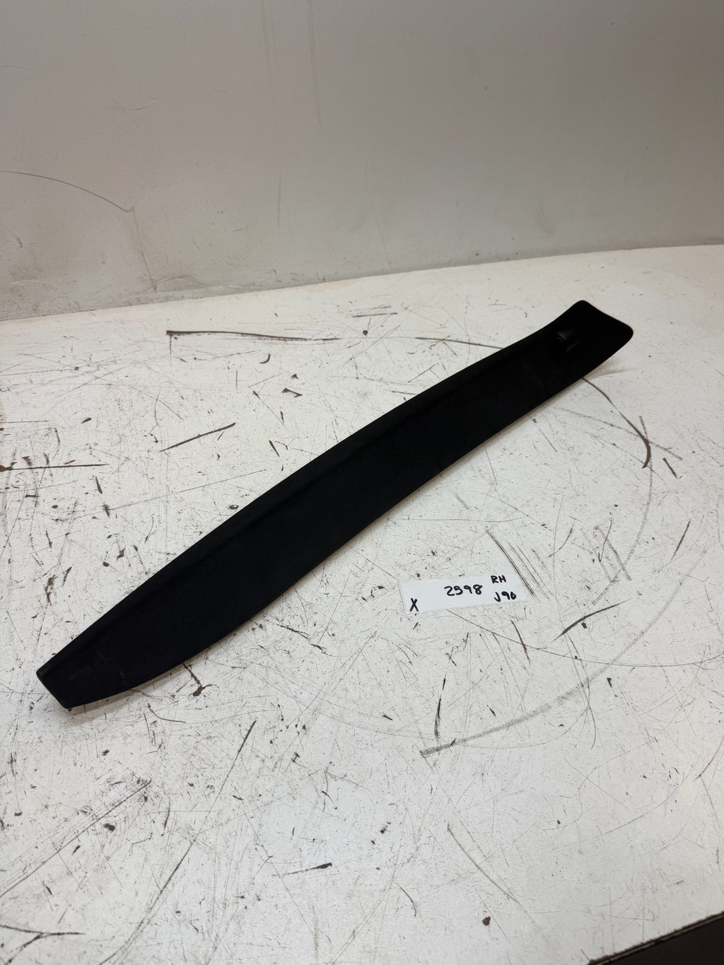 2016-20 Tesla Model X Front Right Windshield Sun Visor Trim Bezel 1050294-04-E