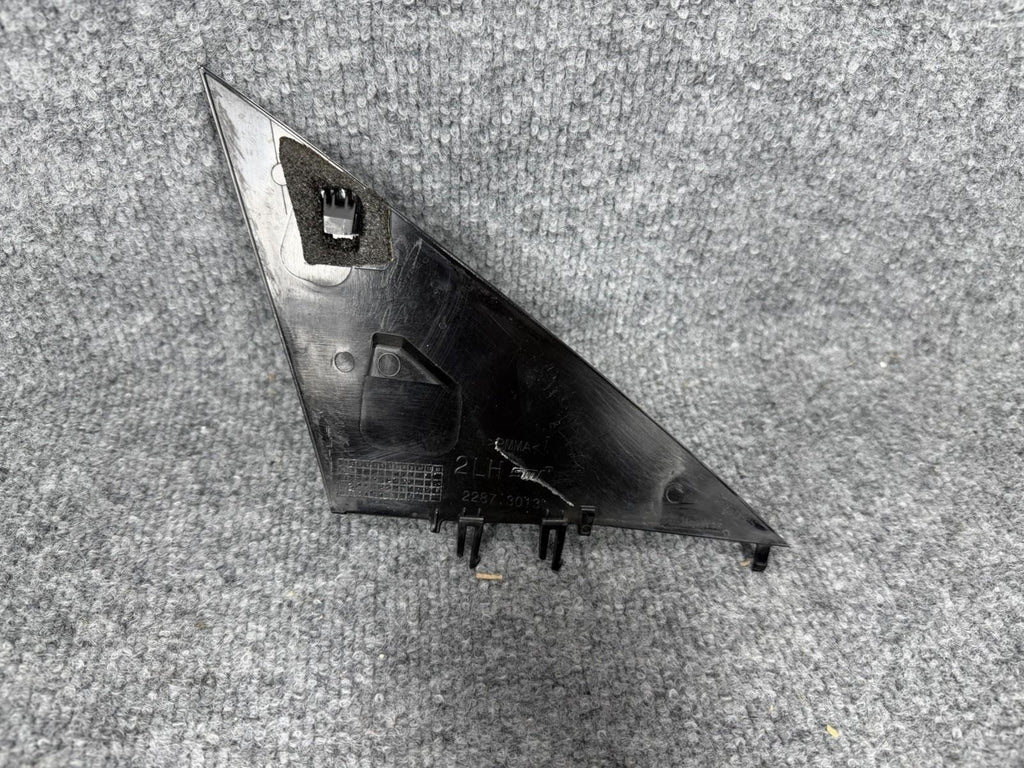 ♦️17-23 TESLA MODEL 3 FRONT LEFT SIDE DOOR CORNER APPLIQUE COVER OEM, 2287 3013