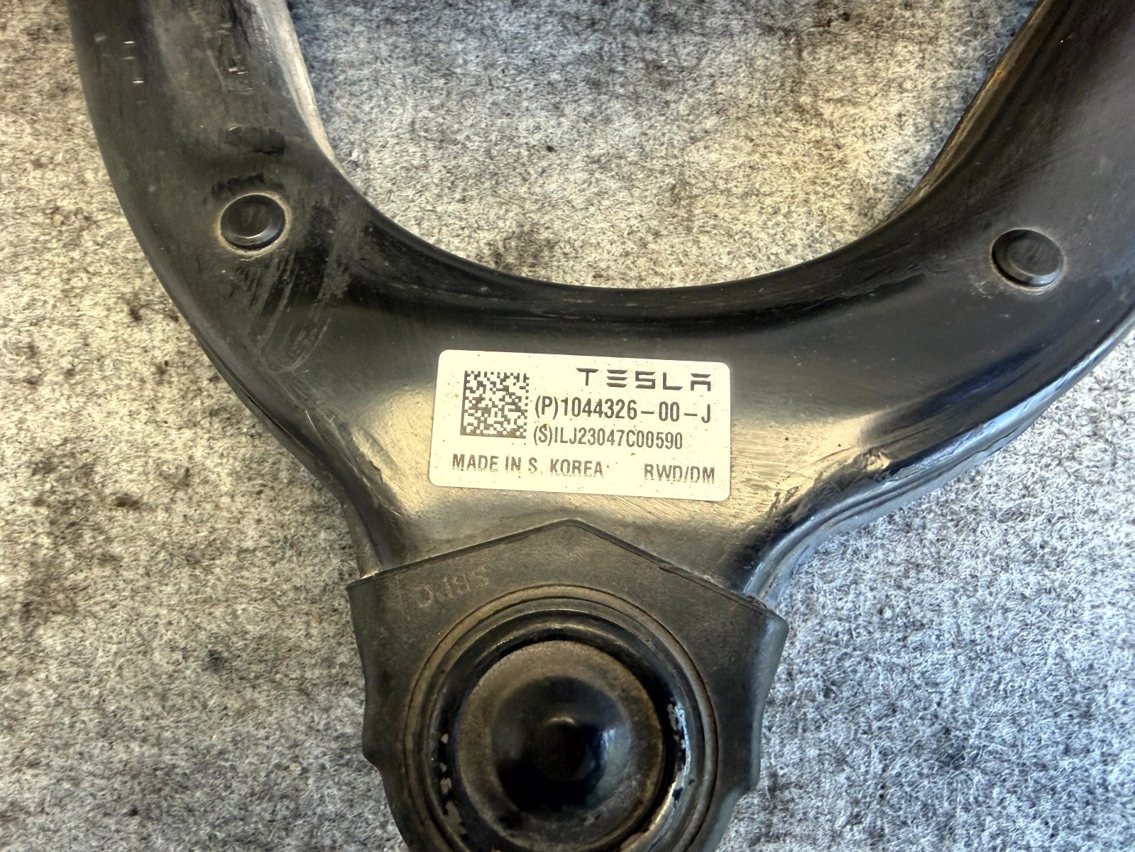 ♦️17-23 TESLA MODEL 3 RIGHT SIDE UPPER STRUT MOUNT BRACKET ARM SET OEM,104432600