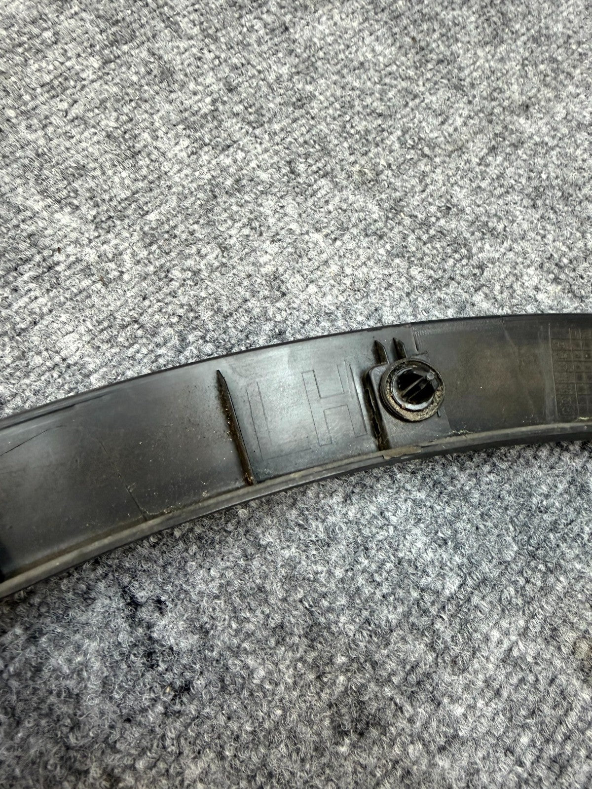 2020-2024 TESLA MODEL Y REAR LEFT WHEEL FENDER FLARE MOLDING OEM, 1494187-00-C
