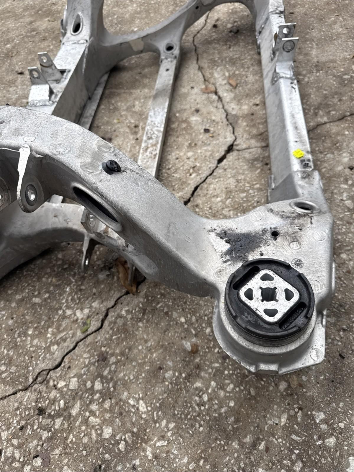 ♦️2012-2020 TESLA MODEL S REAR SUPPORT SUBFRAME CROSSMEMBER OEM, 1009826-00-A