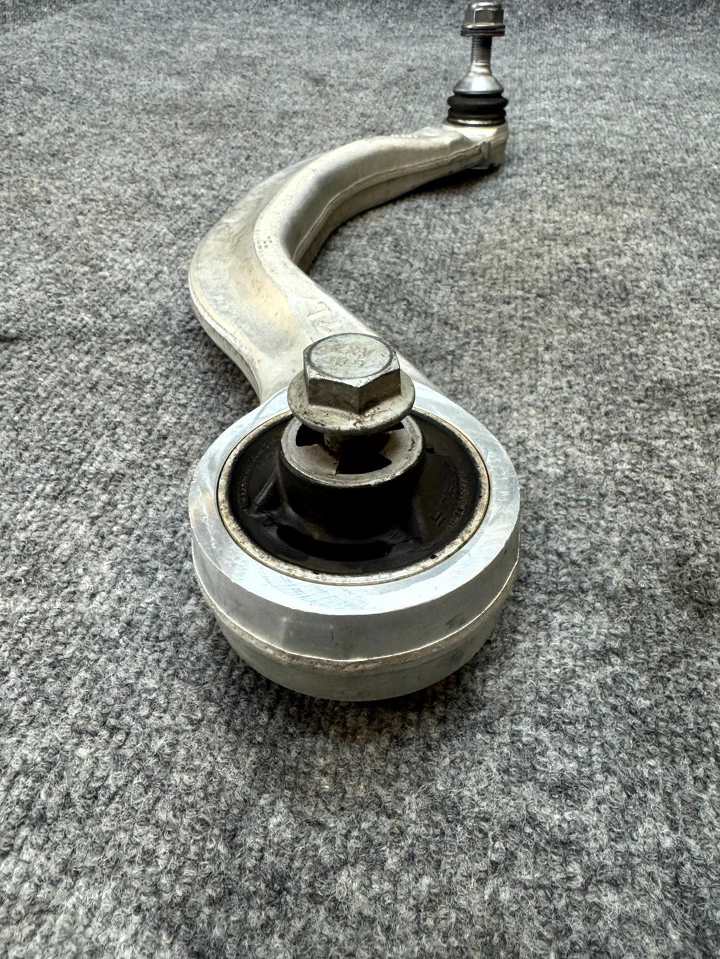 2017 - 2023 TESLA MODEL 3 FRONT RIGHT / LEFT LOWER CONTROL ARM OEM, 1044354-00-A