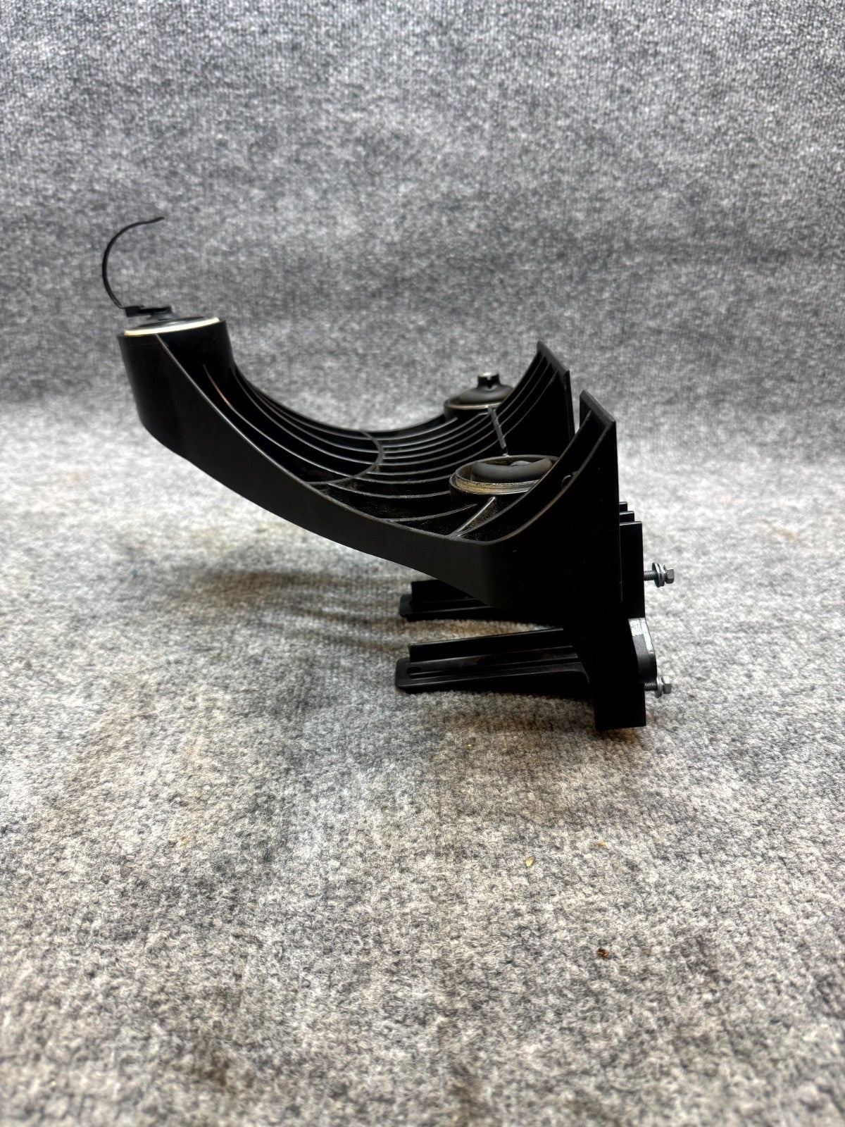 17-23 TESLA MODEL 3 AIR CONDITIONING COMPRESSOR PUMP MOUNT BRACKET OEM,166701400