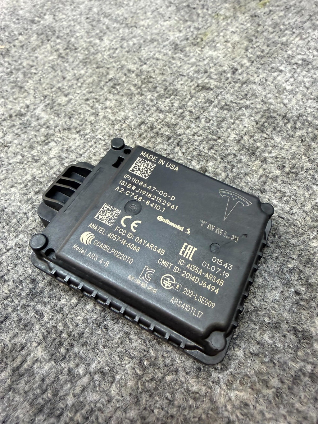 2017–2023 TESLA MODEL 3 FRONT DISTANCE RADAR CRUISE MODULE OEM, 1108647-00-D