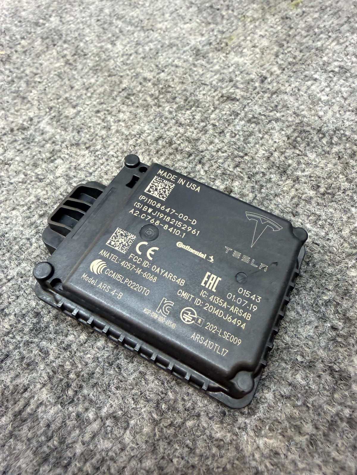 2017–2023 TESLA MODEL 3 FRONT DISTANCE RADAR CRUISE MODULE OEM, 1108647-00-D