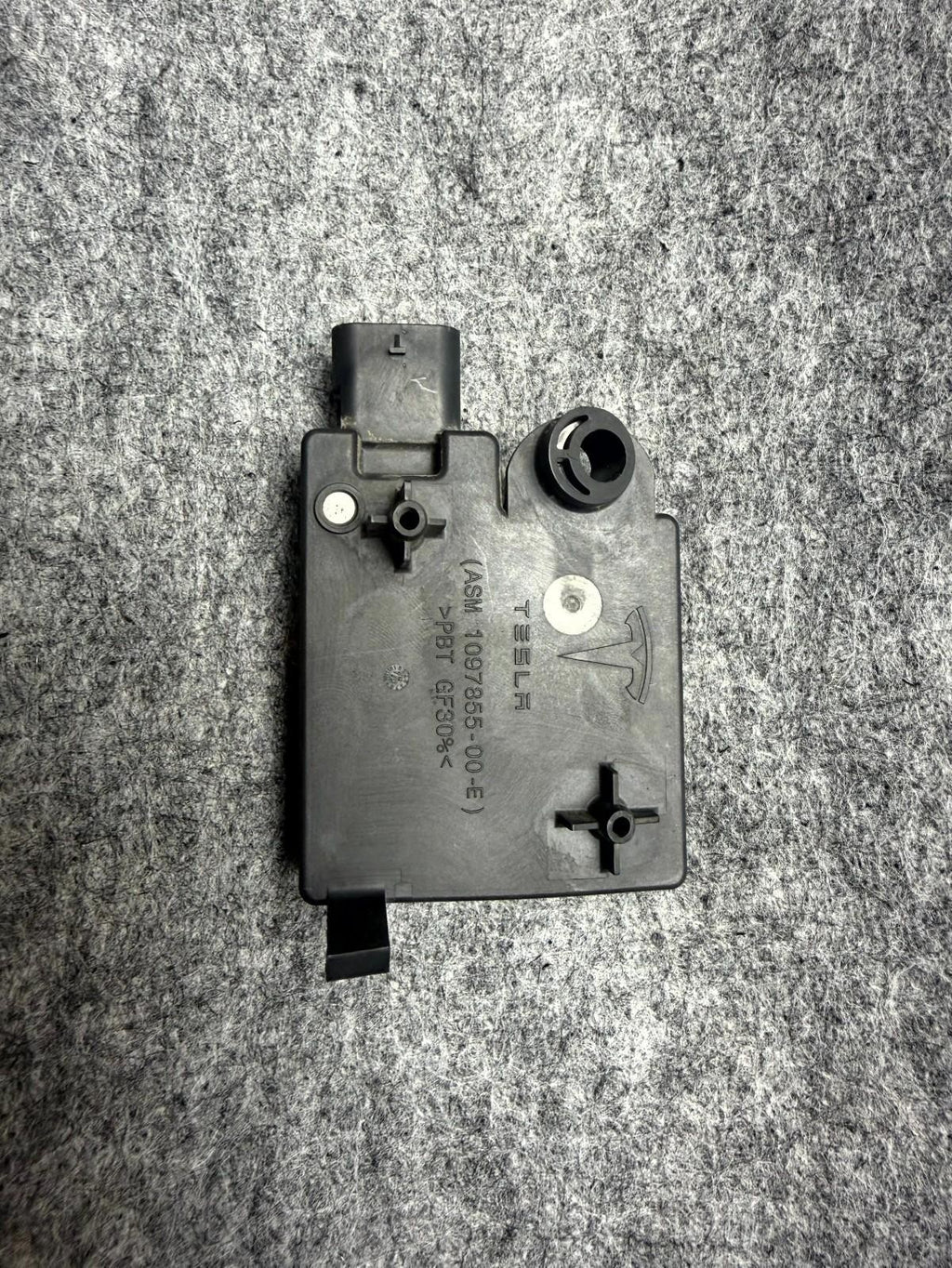 ♦️17-23 TESLA MODEL 3 M3 REAR LEFT BUMPER BODY CONTROL MODULE OEM, 1097855-00-F