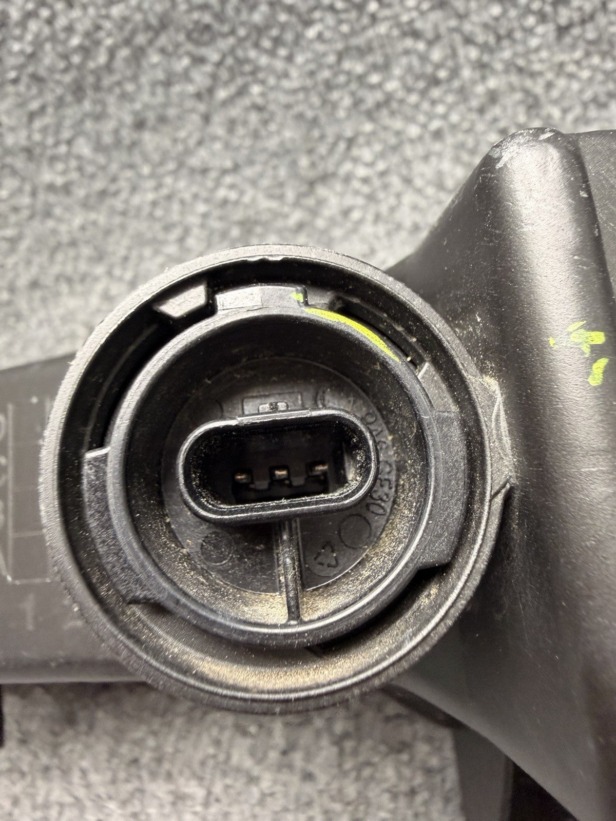 DAMAGED‼️ 20-23 Tesla 3-Y RIGHT Passenger OEM Fog Light Facia Lamp 1507931-00-C