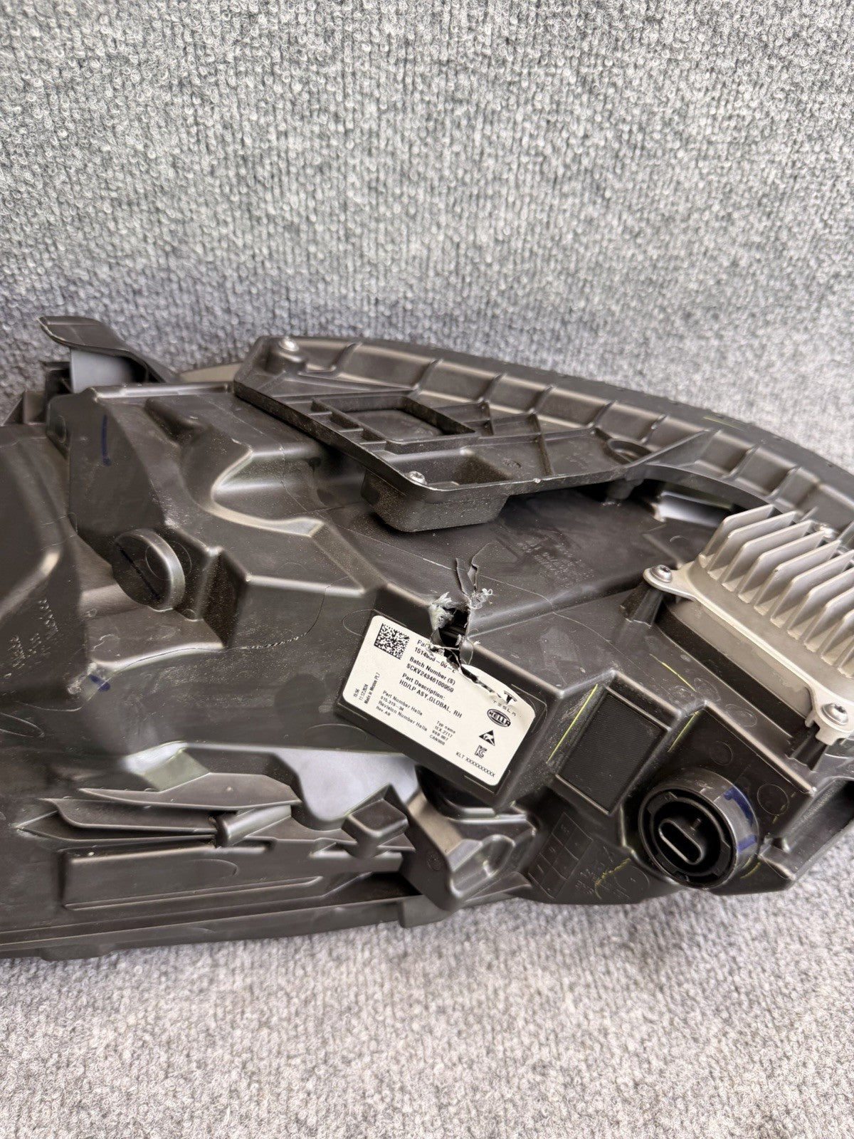 OEM Tesla 2021-2023 Model 3 2020-2024 Model Y Right LED Headlight 1514953-00-E