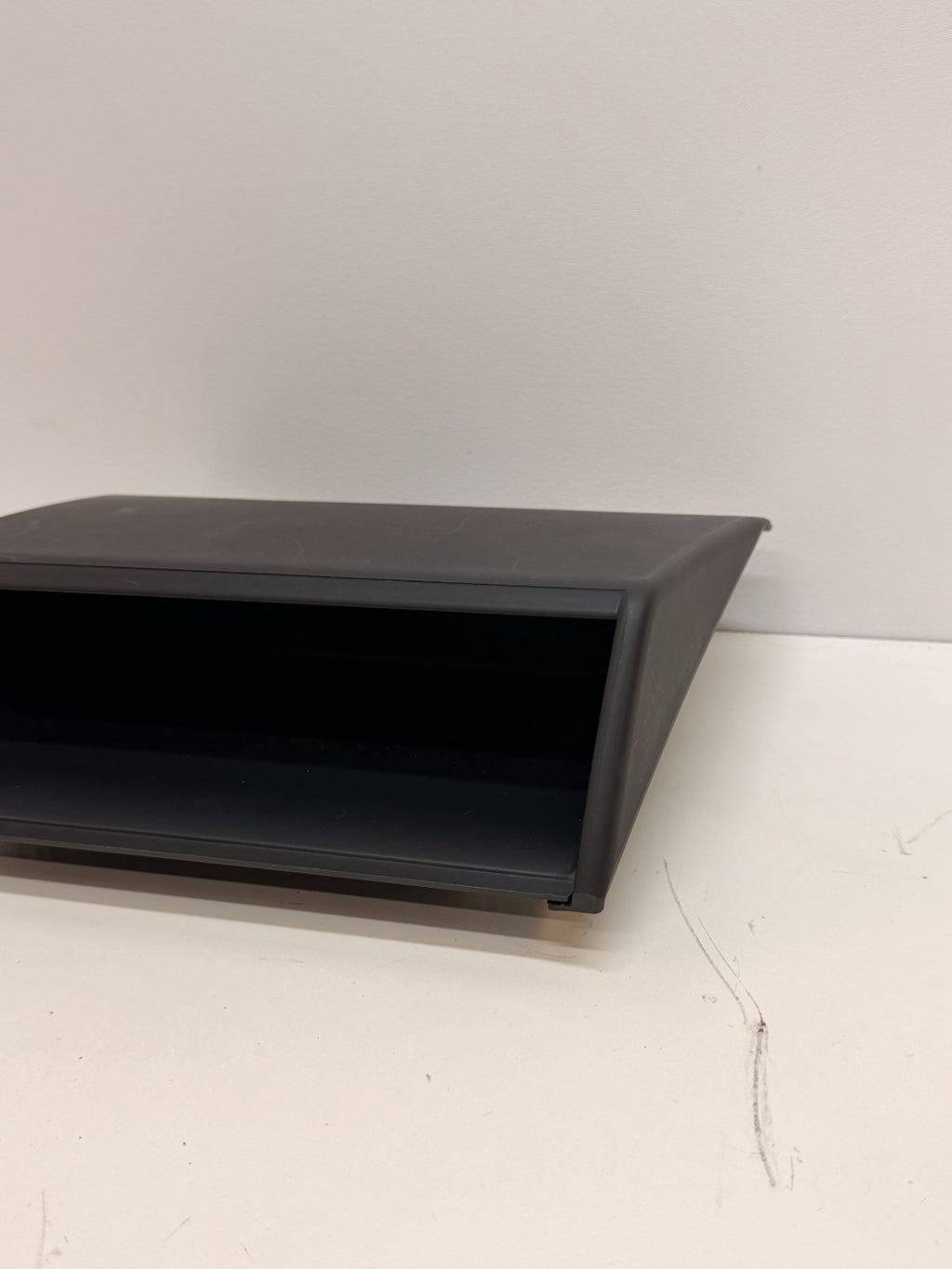16-20 Tesla Model S Center Console Dashboard Cubby Storage Tray Box 1045057-00-C