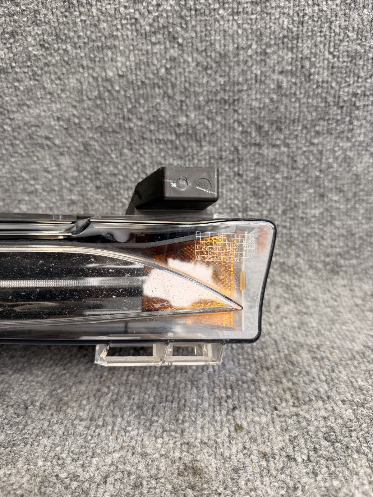 2017 - 2024 TESLA MODEL Y/3 FRONT LEFT SIDE FOG LIGHT ASSY OEM, 1077391-00-E