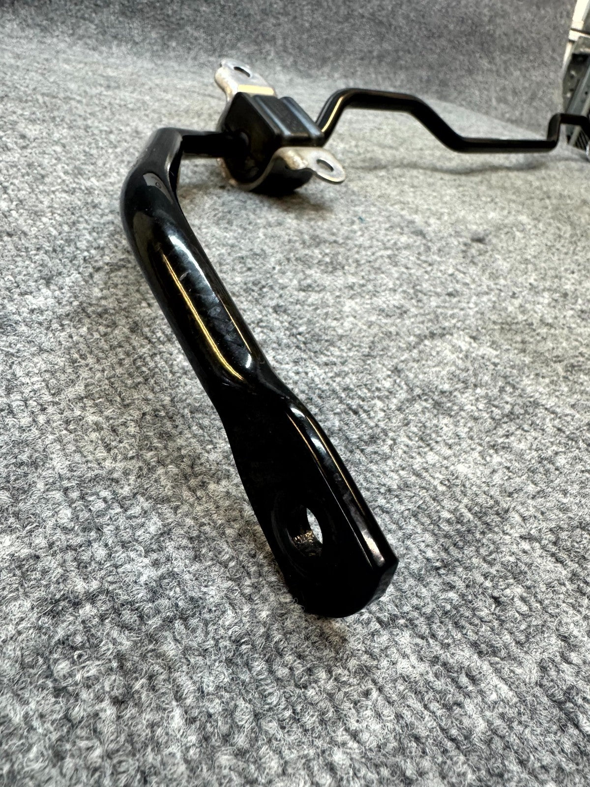 2017 - 2023 TESLA MODEL 3 REAR SUSPENSION ANTI-ROLL STABILIZER OEM, 1044488-00-A