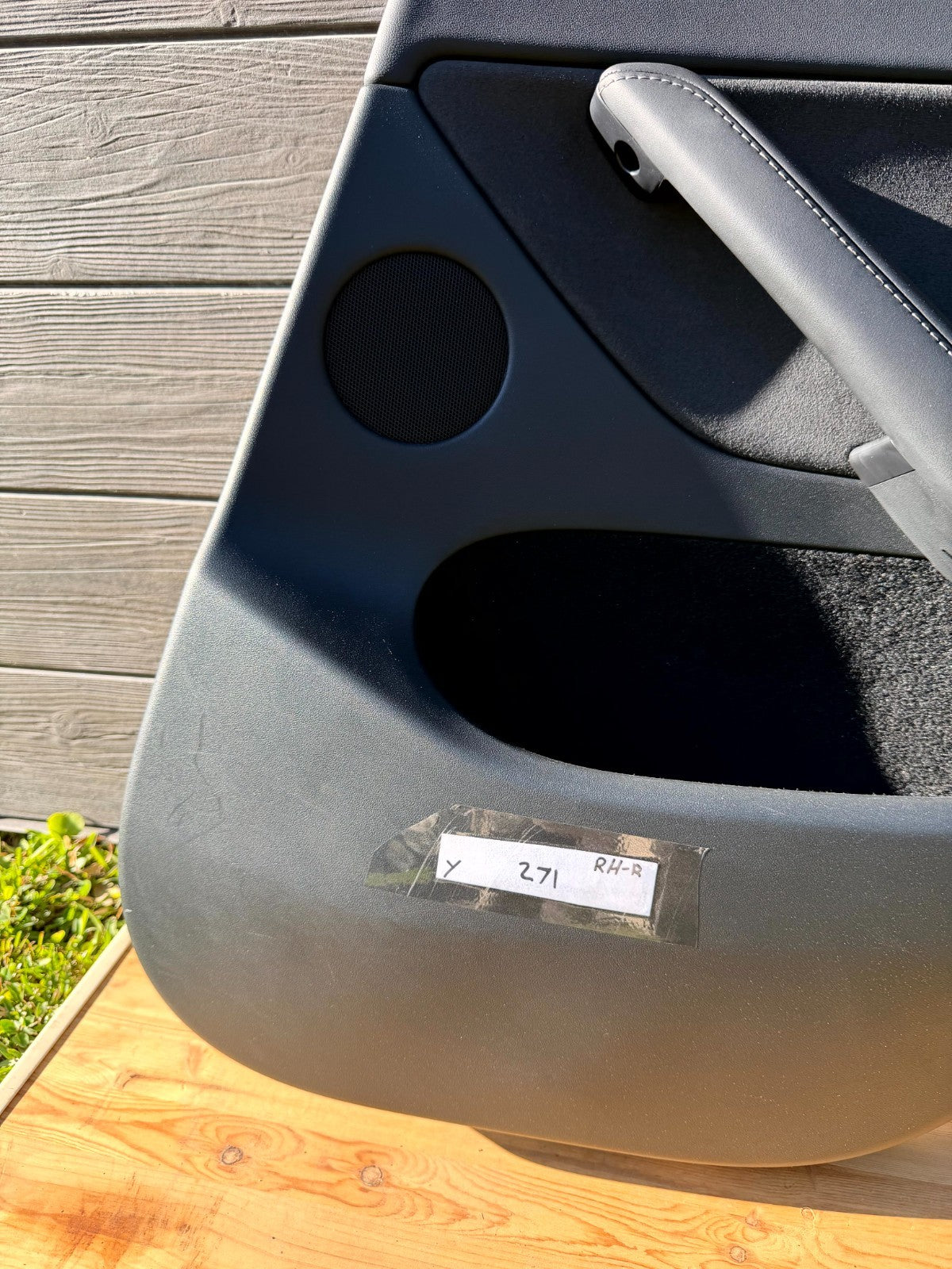 2020-2024 TESLA MODEL Y REAR RIGHT SIDE DOOR TRIM COVER PANEL OEM, 1997297-00-D