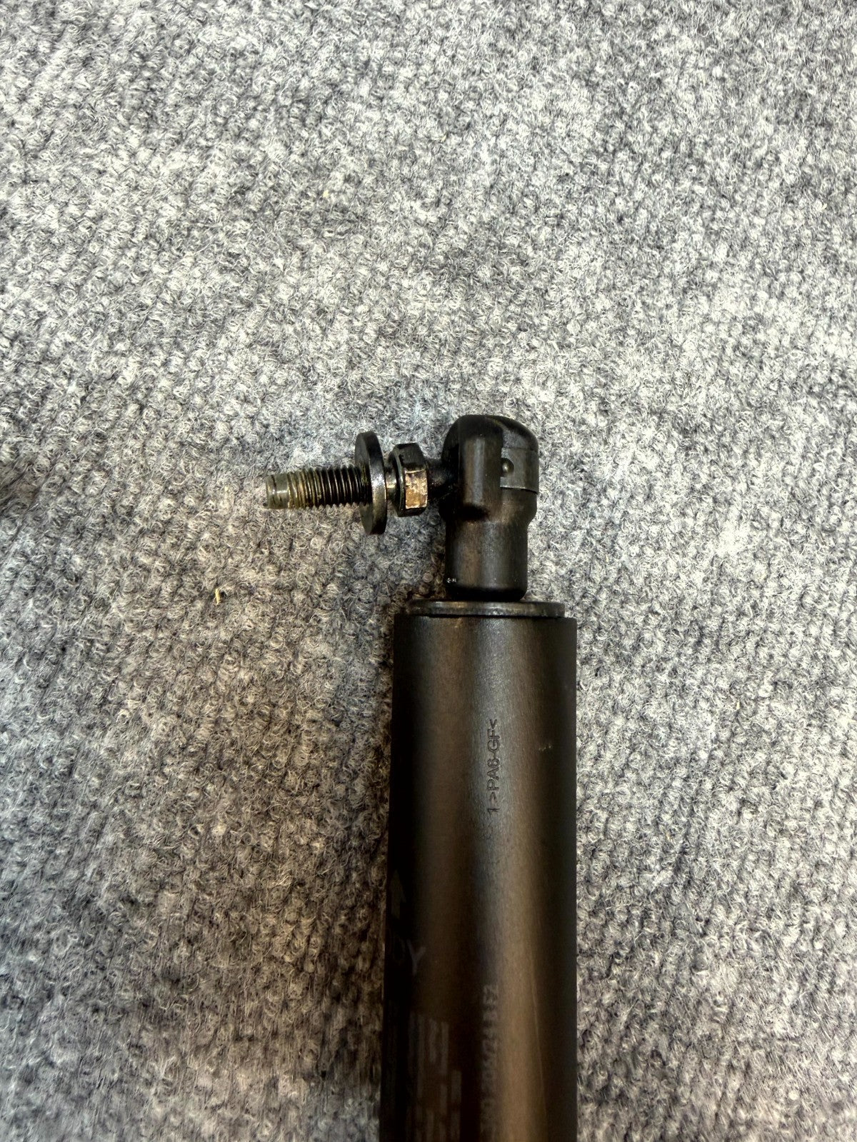 20-24 TESLA MODEL Y RIGHT TAILGATE LIFTGATE POWER LIFT CYLINDER OEM 1500602-00-A
