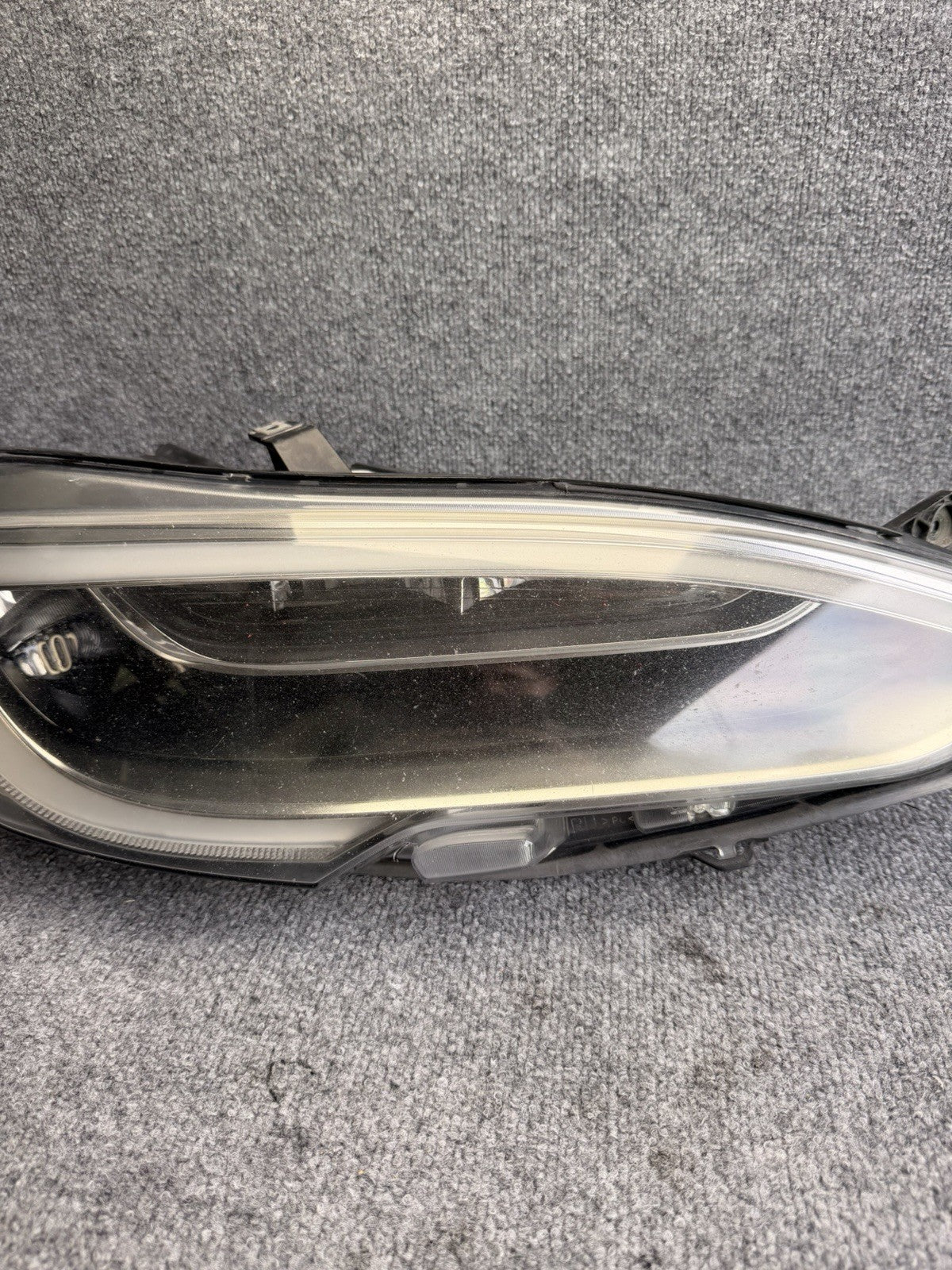 OEM  2016-2020 Tesla Model S Right Passenger Side Headlight 1053571-00-B