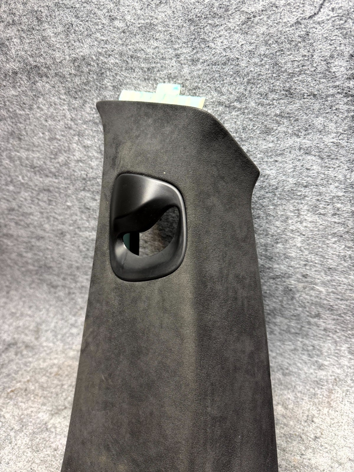 ♦️2012 - 2020 TESLA MODEL S LEFT SIDE B-PILLAR TRIM COVER OEM, 1021612-02-A