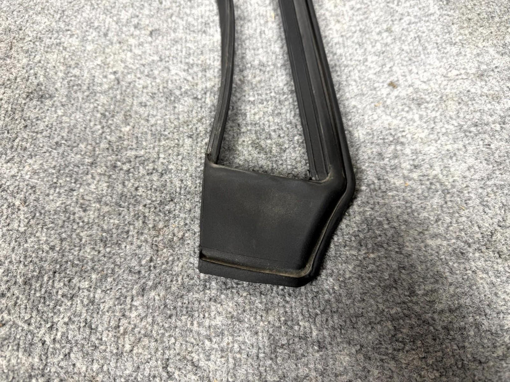 2016-2023 Tesla Model X Right Side B Pillar WeatherStrip Seal OEM, 1032152-00-C