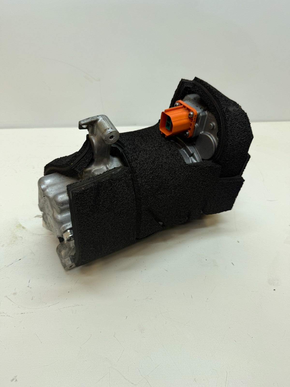 2020-2024 Tesla Model 3 Y Air Conditioning Compressor Pump 1501256-00-K