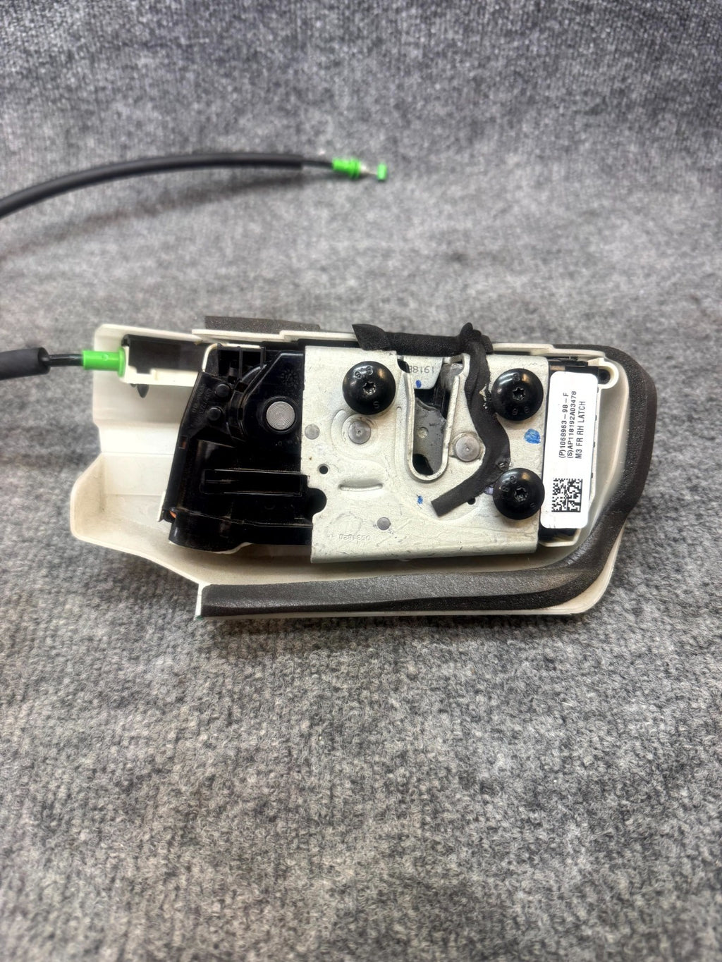 2017-2023 TESLA MODEL 3 FRONT RIGHT SIDE DOOR LATCH LOCK ACTUATOR, 1068963-98-F