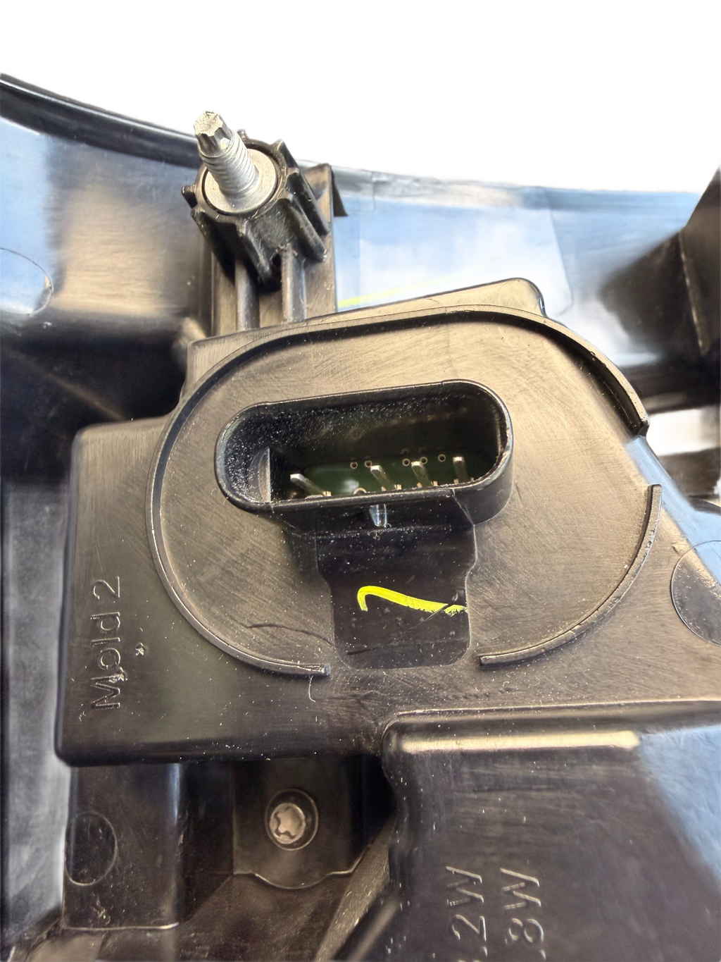 2017-2023 Tesla Model 3 Y LED Tail Lamp Outer Rear Right Passenger Side 4 PIN