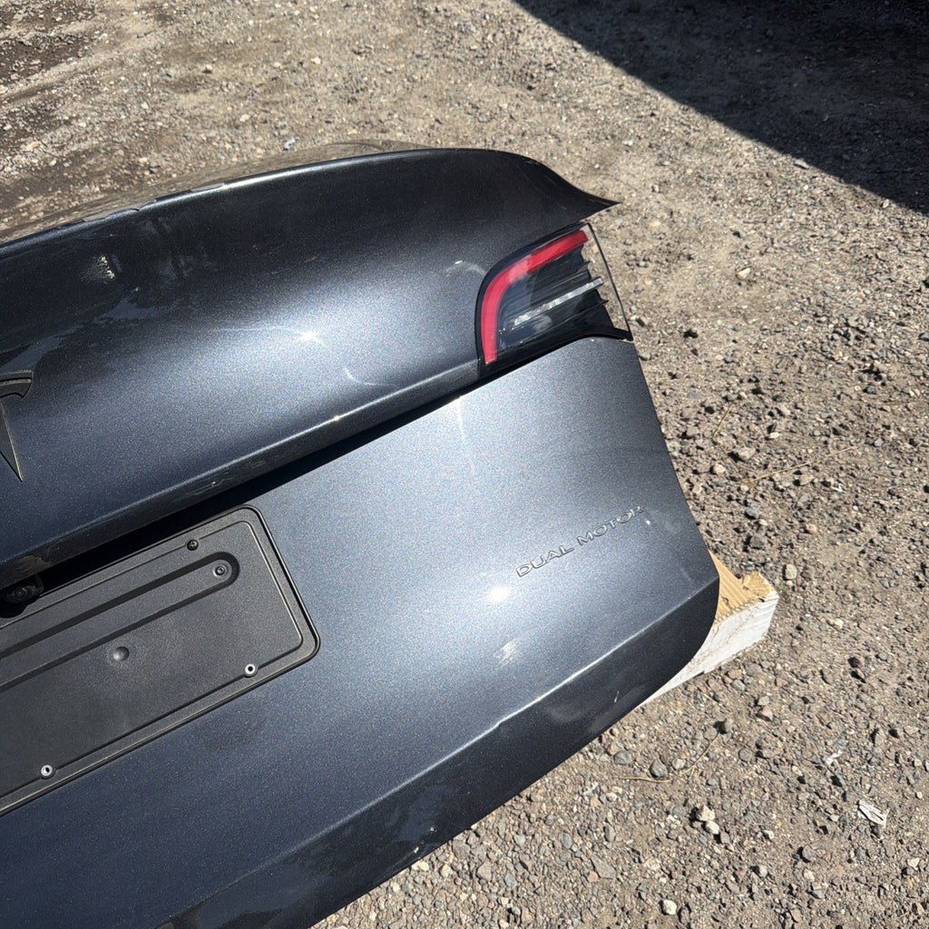 Tesla Model Y 2020-2024 OEM Rear trunk lid liftgate 1493410-E0-A