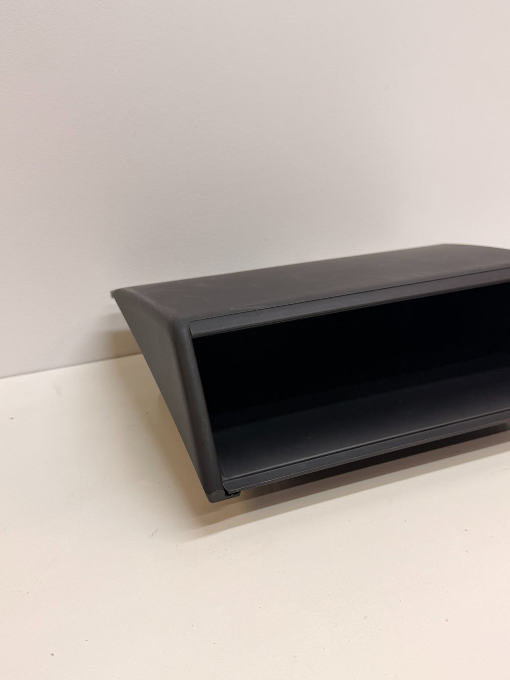 16-20 Tesla Model S Center Console Dashboard Cubby Storage Tray Box 1045057-00-C