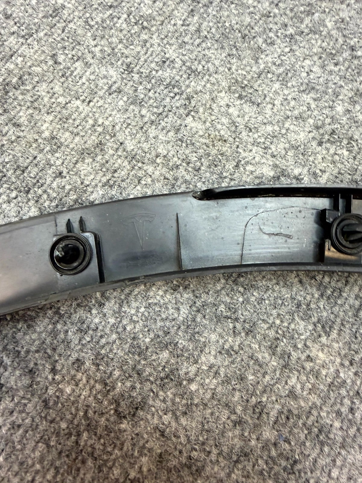 2020 - 2024 TESLA MODEL Y REAR LEFT SIDE WHEEL FLARE MOLDING OEM, 1494163-00-C