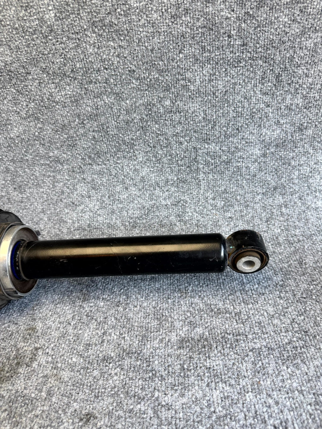 2016 – 2020 TESLA MODEL S REAR RIGHT SIDE AIR SPRING SHOCK OEM, 1067466-00-C