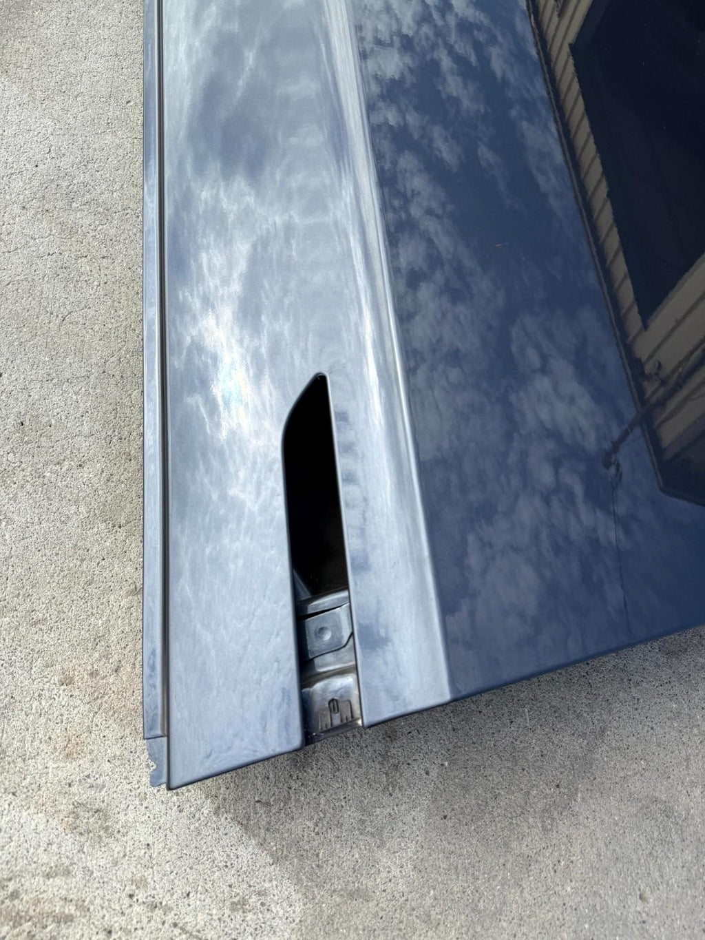 2016-2020 Tesla Model X Front Right Side Door Shell Panel OEM, 1009907-00-M