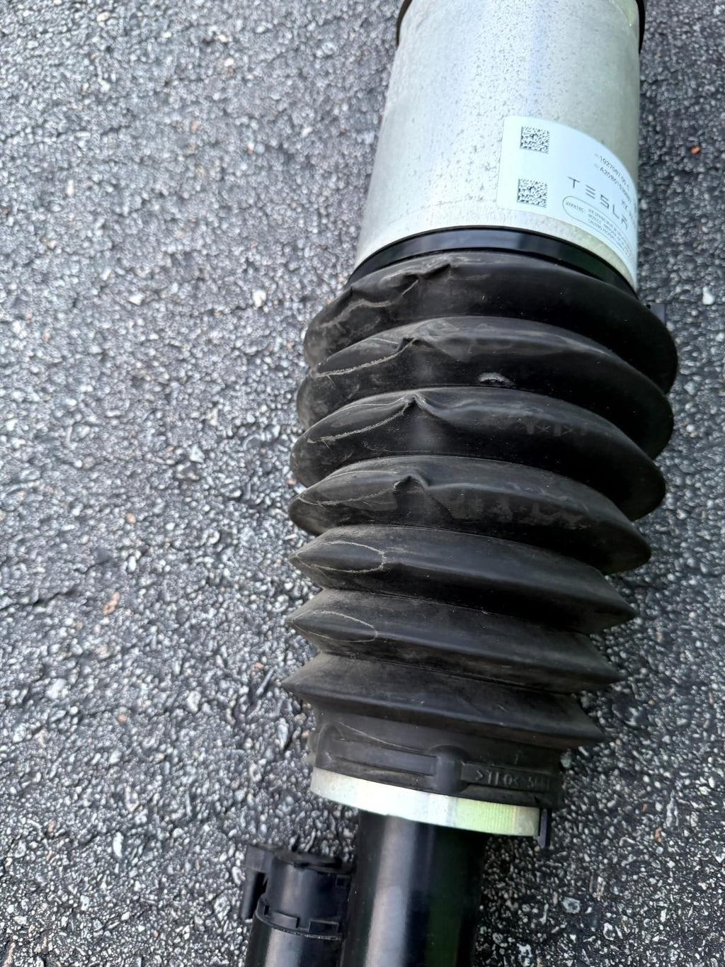 ♦️2016-2020 TESLA MODEL X REAR RIGHT AIR SHOCK STRUT ABSORBER OEM, 1027067-00-C