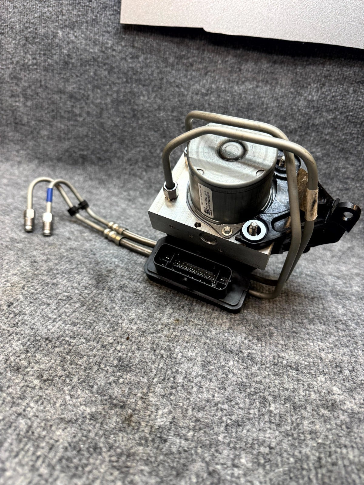 2017 - 2023 TESLA MODEL 3 ANTI LOCK BRAKE PUMP MODULE ABS OEM, 1103541-00-A