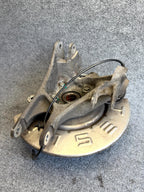 12–16 TESLA MODEL S REAR LEFT SPINDLE KNUCKLE HUB W/ DUST SHIELD OEM, 600643200A