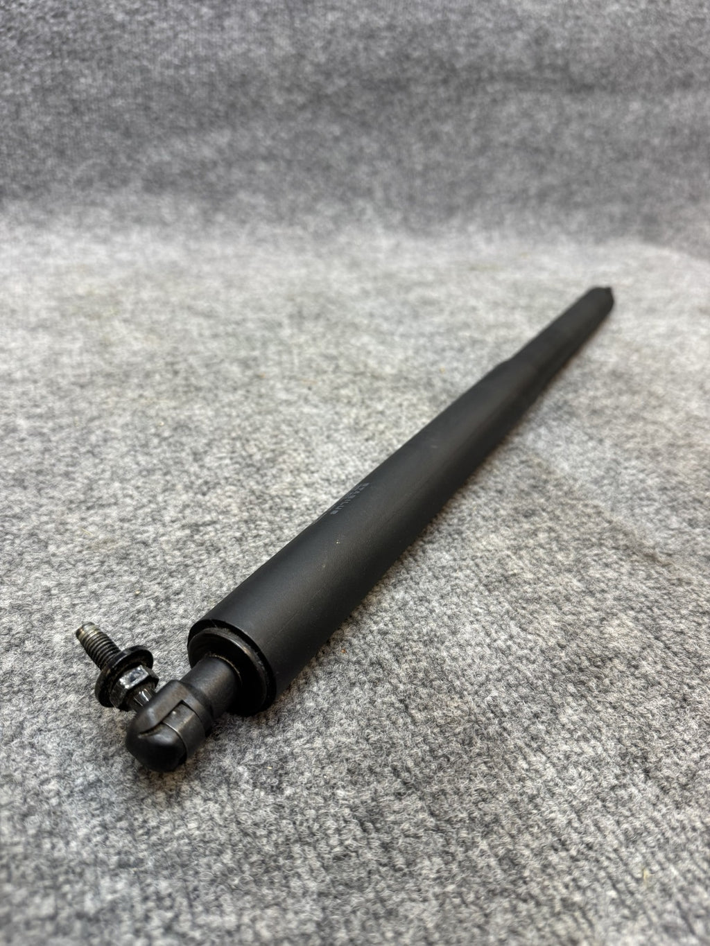 2020 - 2024 TESLA MODEL Y RIGHT LIFGATE TRUNK STRUT SHOCK SUPPORT OEM 150060200A