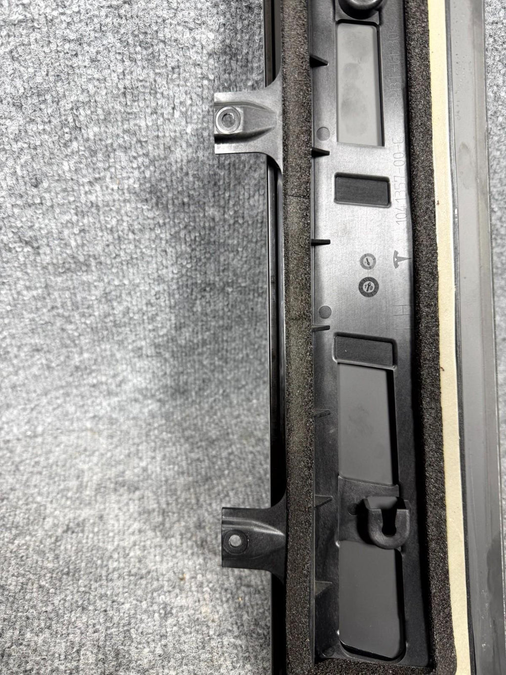 16-20 Tesla Model X Rear Left B Pillar Applique Molding Trim OEM 1041357-00-C