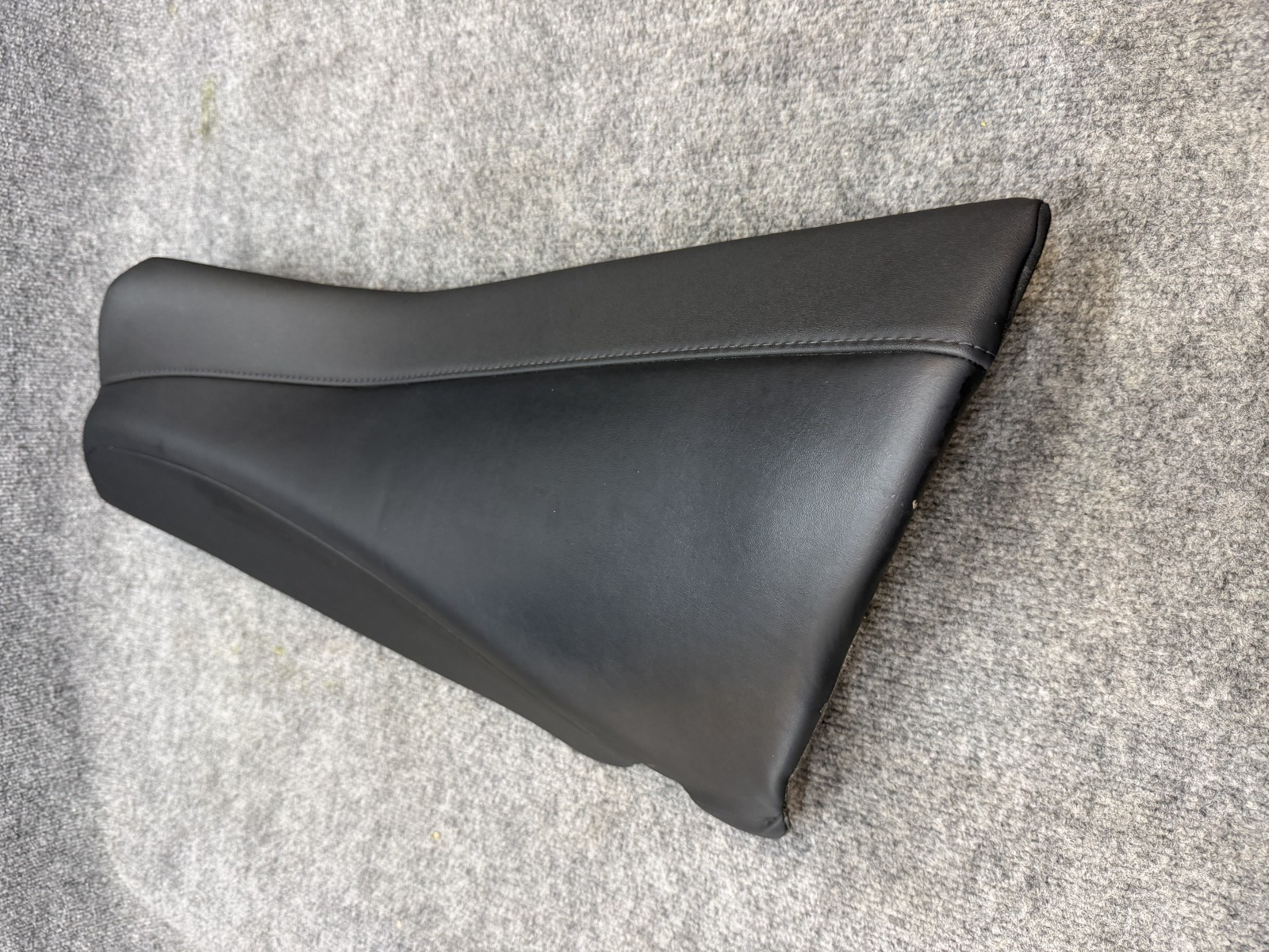 2020 - 2024 TESLA MODEL Y REAR LEFT SIDE SEAT BOLSTER CUSHION OEM, 1096027-61-I