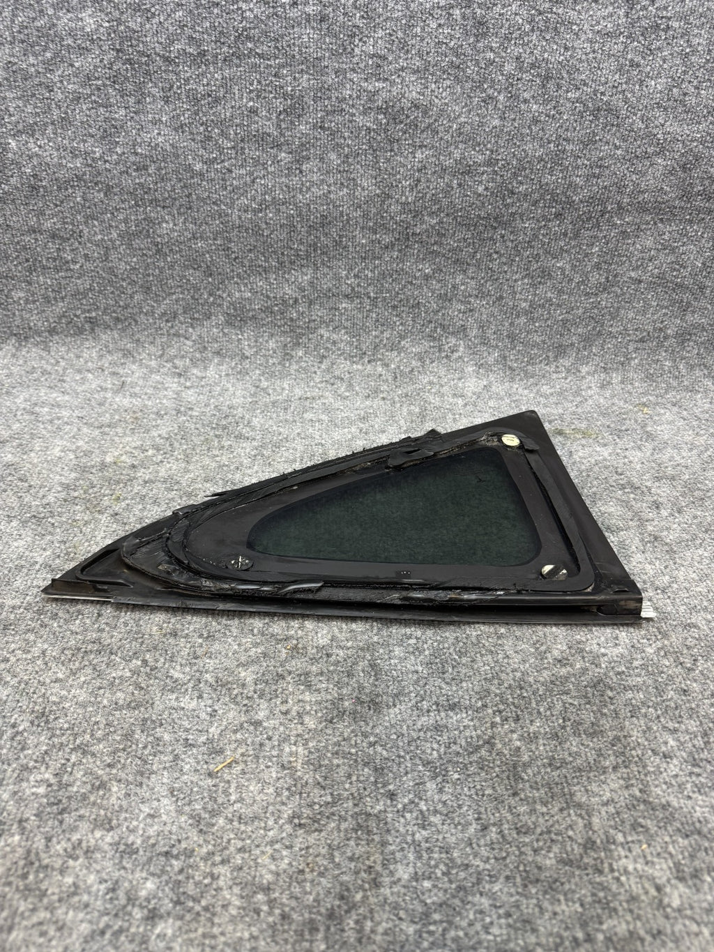 2017 - 2023 TESLA MODEL 3 REAR RIGHT SIDE WINDOW QUARTER GLASS OEM, 43R-004529