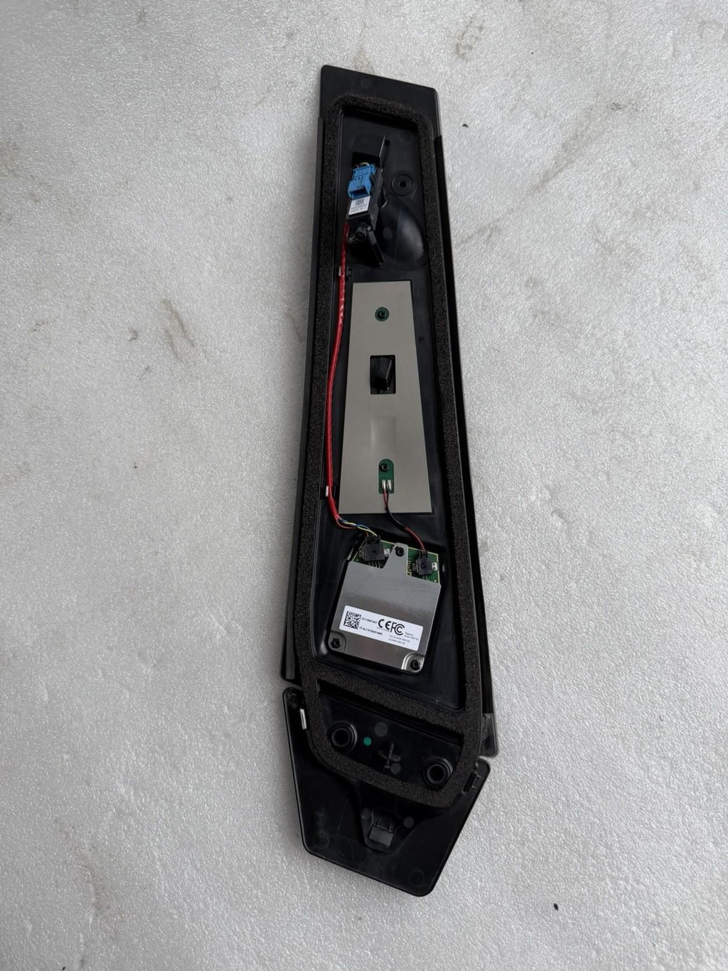 ♦️2017-2023 TESLA MODEL 3 LEFT PILLAR TRIM MOLDING W/CAMERA OEM, 1109253-00-G