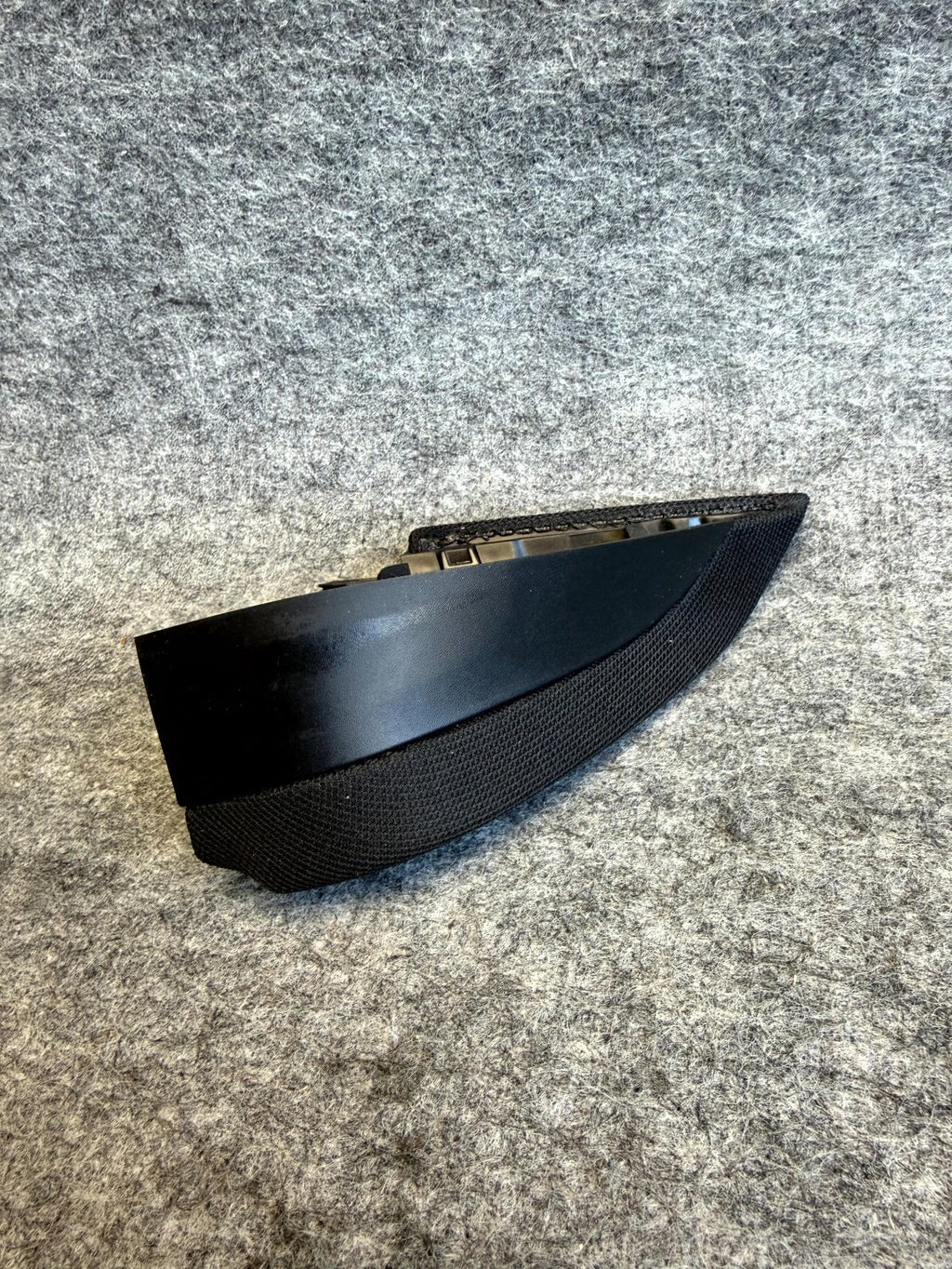 ♦️2017-2023 TESLA MODEL 3 RIGHT SIDE DOOR SPEAKER TWEETER TRIM OEM, 1079741-00-A