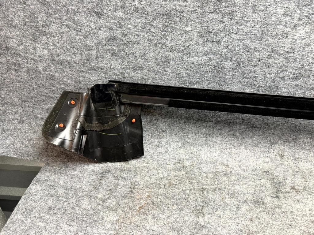 ♦️2017-2023 TESLA MODEL 3 REAR RIGHT DOOR INNER WEATHERSTRIP OEM, 1090504-00-F