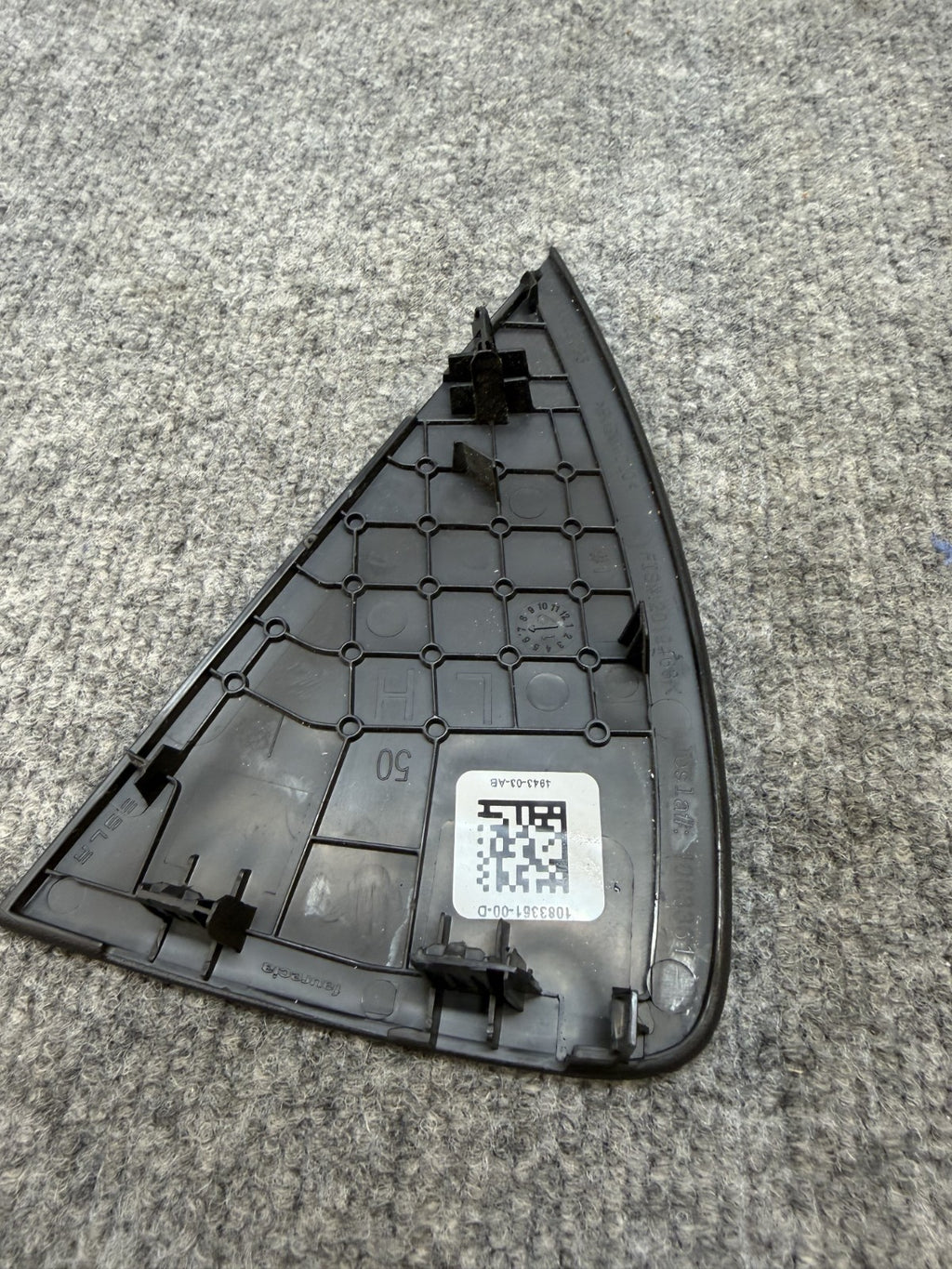 2017-2024 TESLA MODEL 3/Y DASHBOARD LEFT END CAP COVER TRIM OEM, 1083361-00-D
