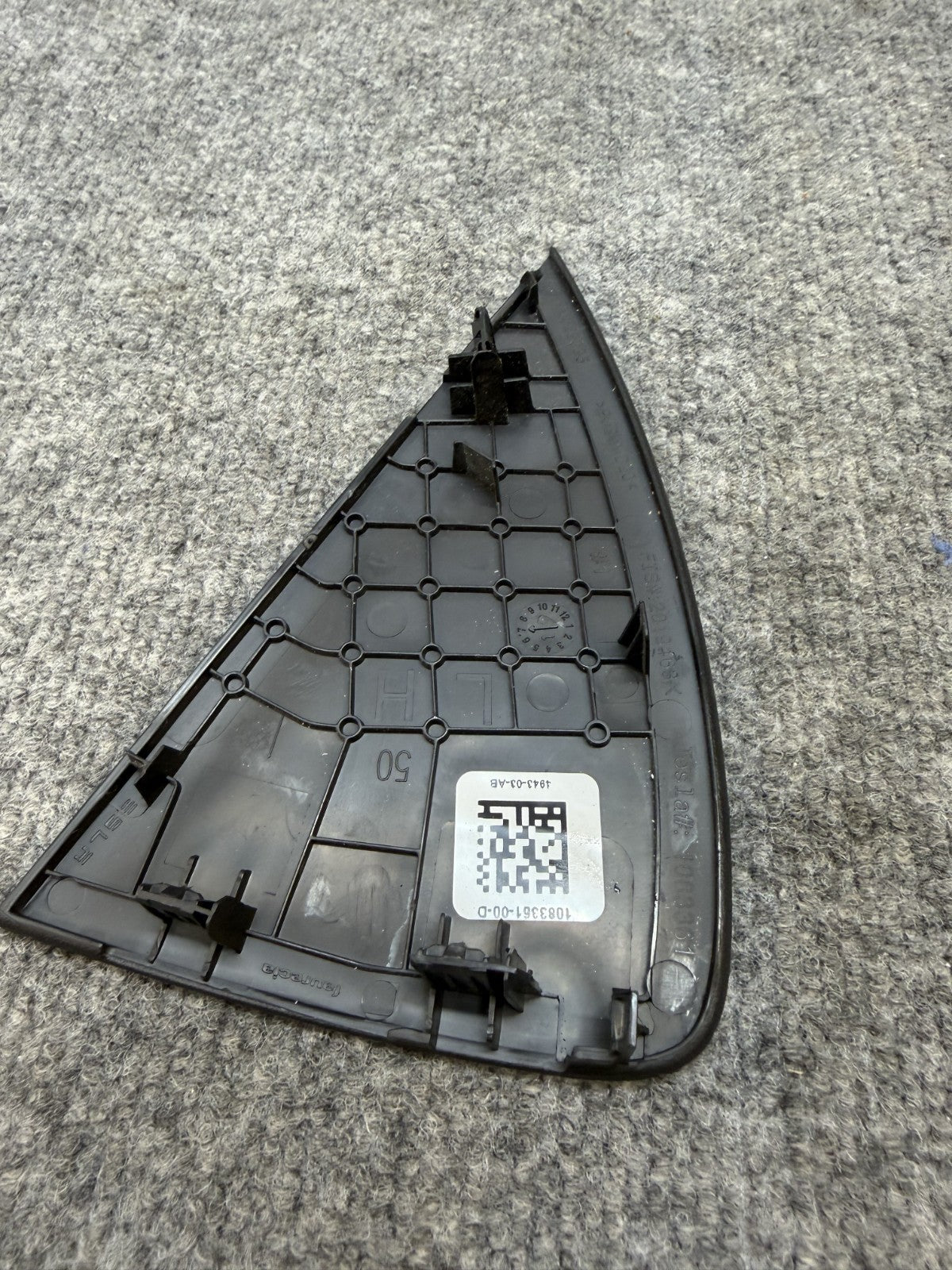 2017-2024 TESLA MODEL 3/Y DASHBOARD LEFT END CAP COVER TRIM OEM, 1083361-00-D