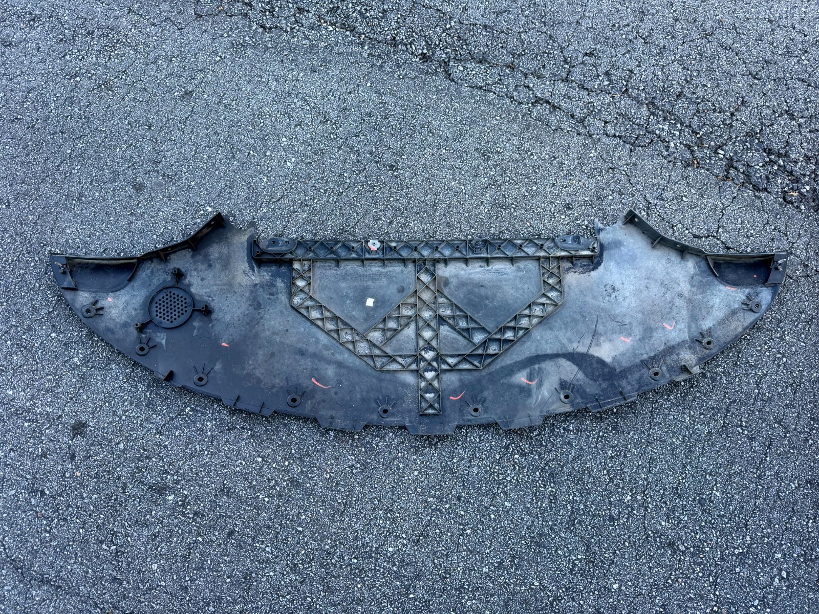 ♦️17 - 23 TESLA MODEL 3 FRONT BUMPER LOWER SPLASH SHIELD COVER OEM, 1084174-00-D