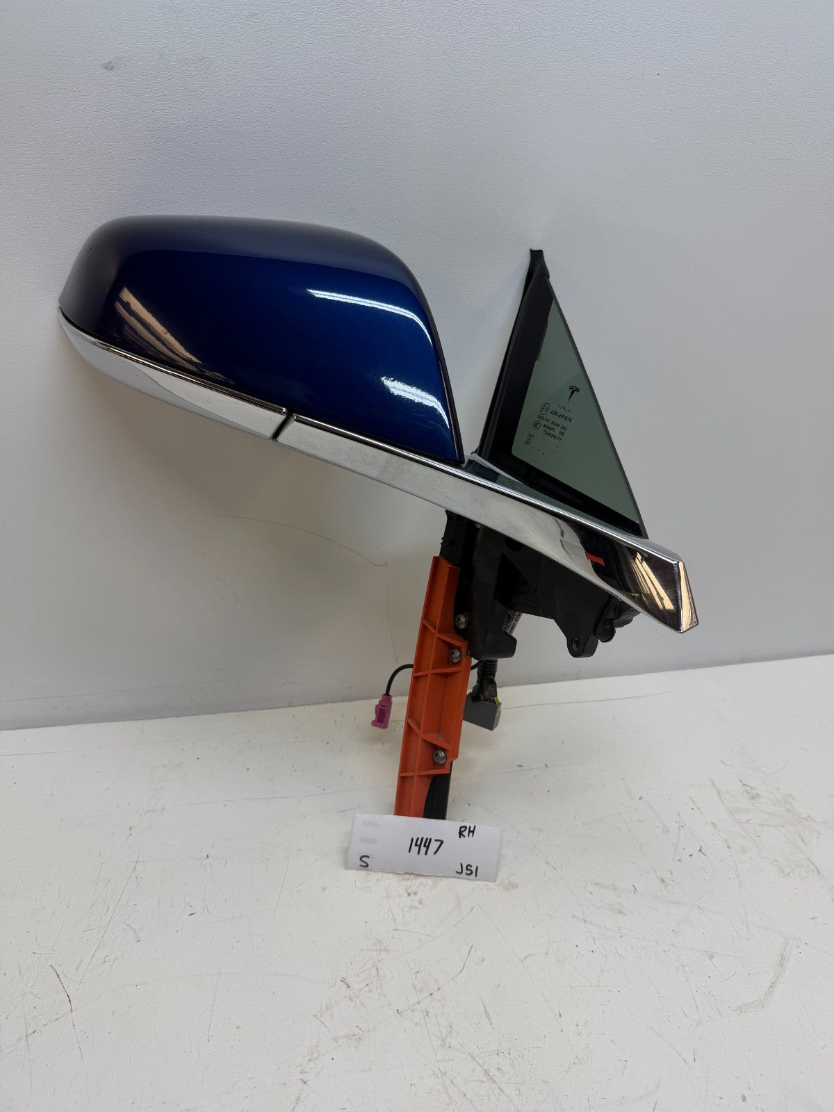 2012-2020 Tesla Model S Front Right Exterior View Door Mirror 1041318-00-F